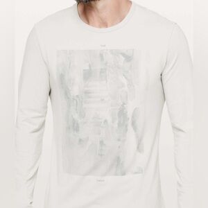 Lululemon Men's Gray Long Sleeve Shirt Graphic